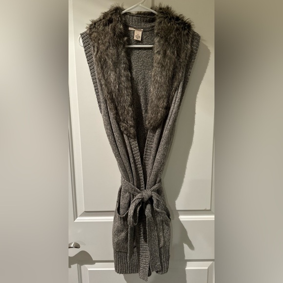 Dkny Sweaters - DKNY Faux Fur Collar Cardigan Knit Vest